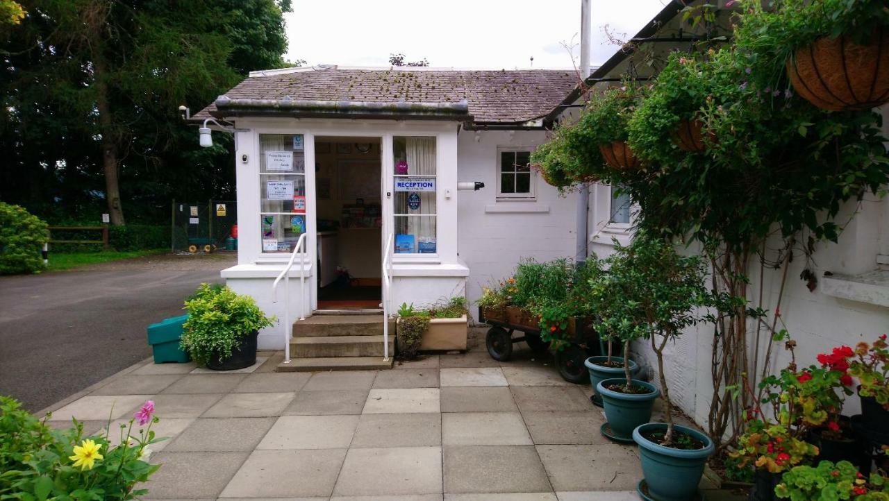 West Lodge Caravan Park Comrie Exterior photo