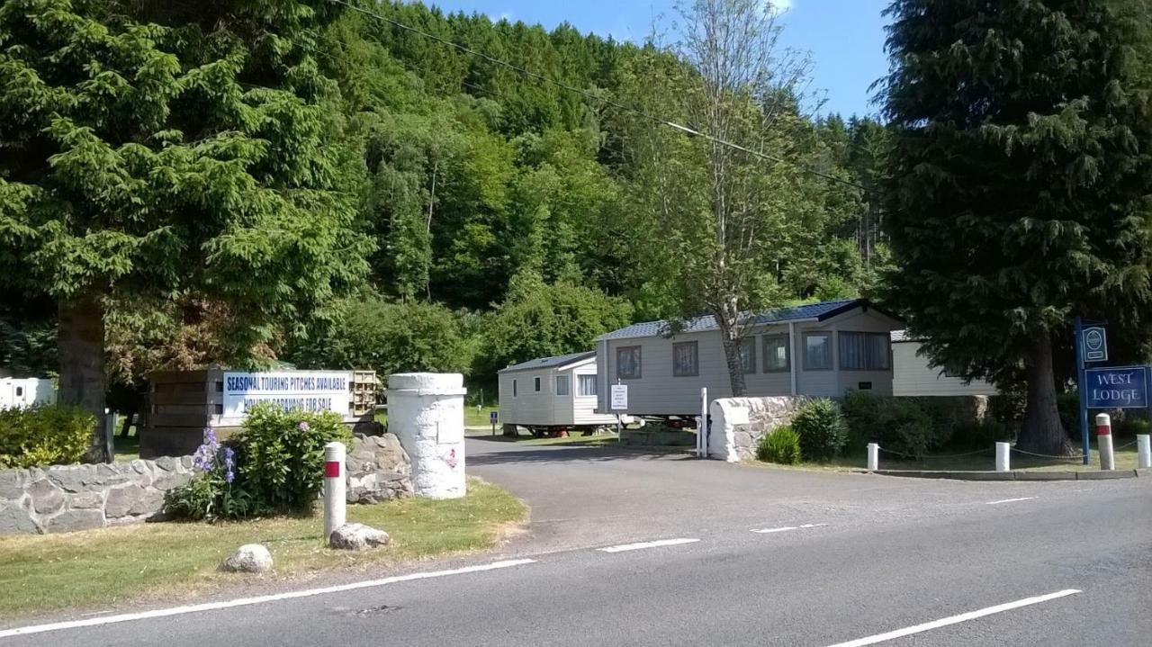 West Lodge Caravan Park Comrie Exterior photo